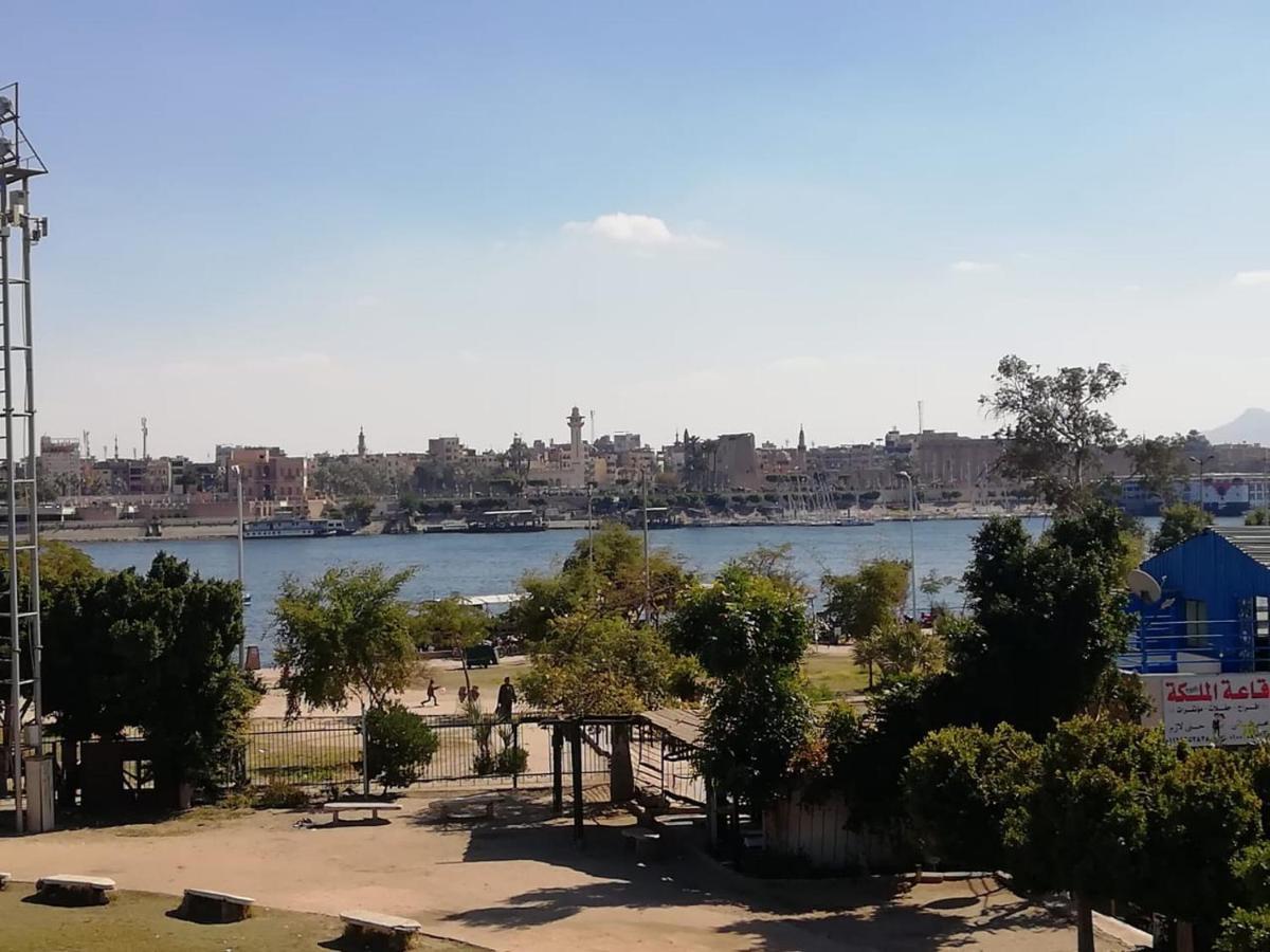 Nile Roof Hotel& Restaurant Louxor Extérieur photo
