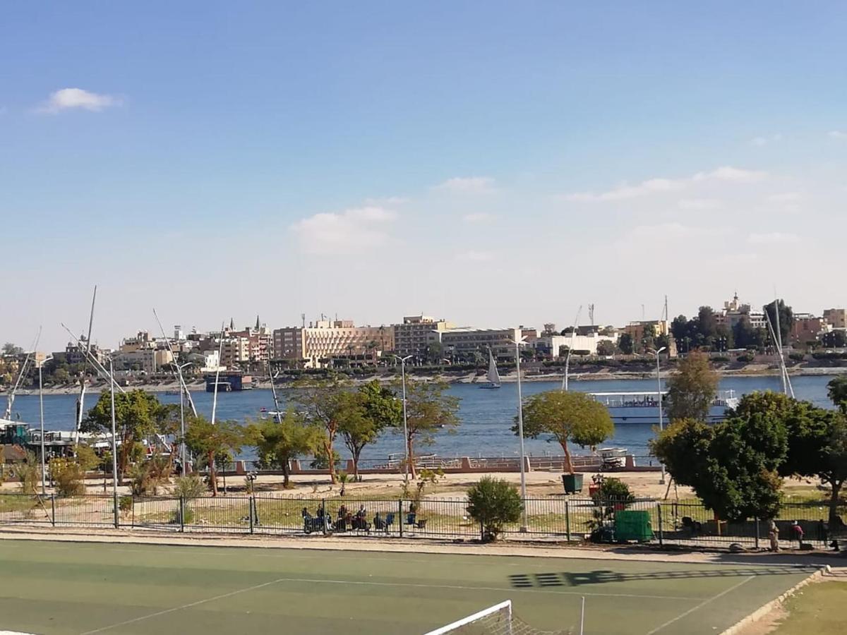 Nile Roof Hotel& Restaurant Louxor Extérieur photo